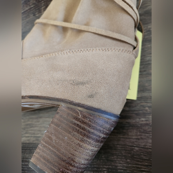 NWT TOMS Mila Toffee Suede Leather Boots 11 - Picture 9 of 10